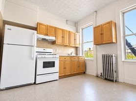 117 Nelson St, Brooklyn, NY