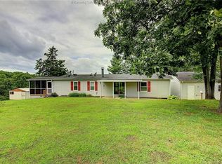 705 Sexton Rd, Saint Albans, WV 25177