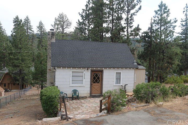 1st image of 39259 Crest Ln