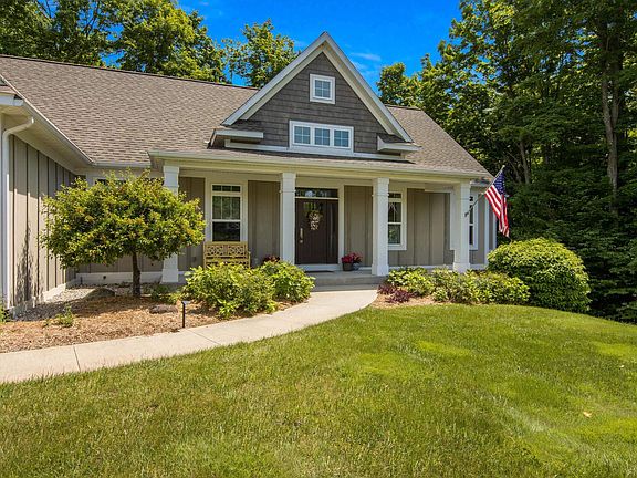3rd image of 9390 E Summerfield Dr