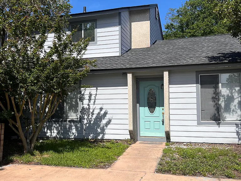 666 Aquatic Dr — Photo 1