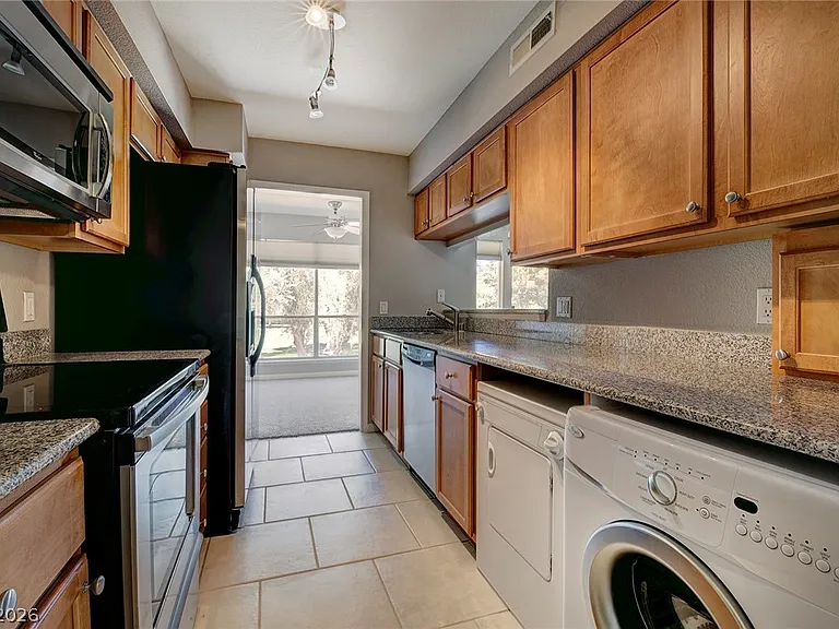 698 Oakmont Ave #1304 — Photo 6