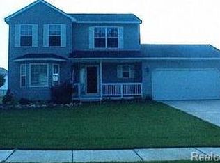 2430 Somerville Dr, Oxford, MI 48371