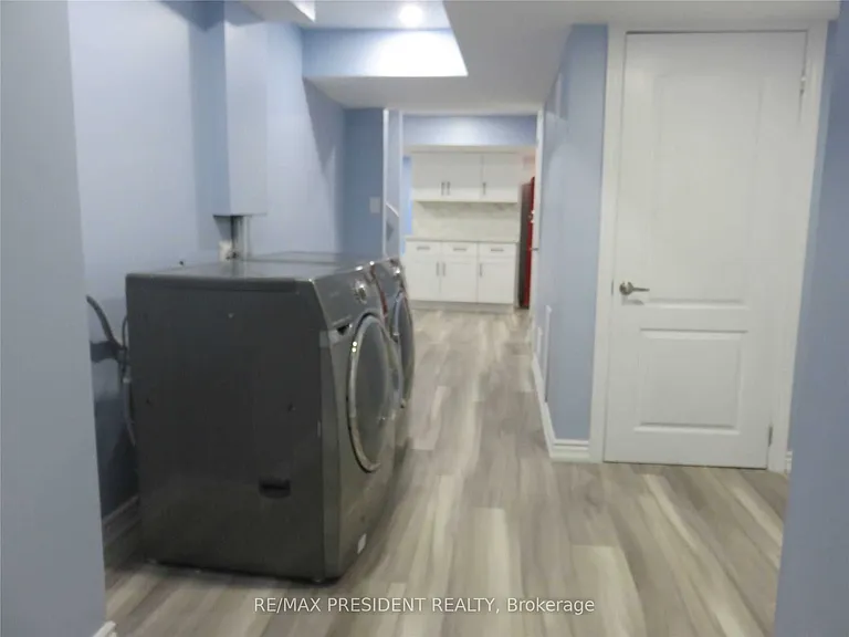 32 Ventura Ave #BASEMENT — Photo 17