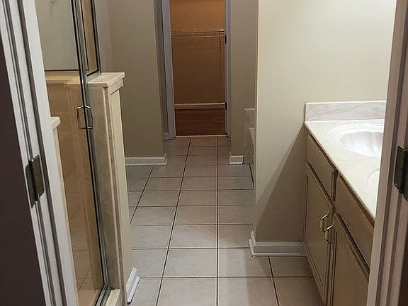 4th image of 1212 Misty Isle Dr