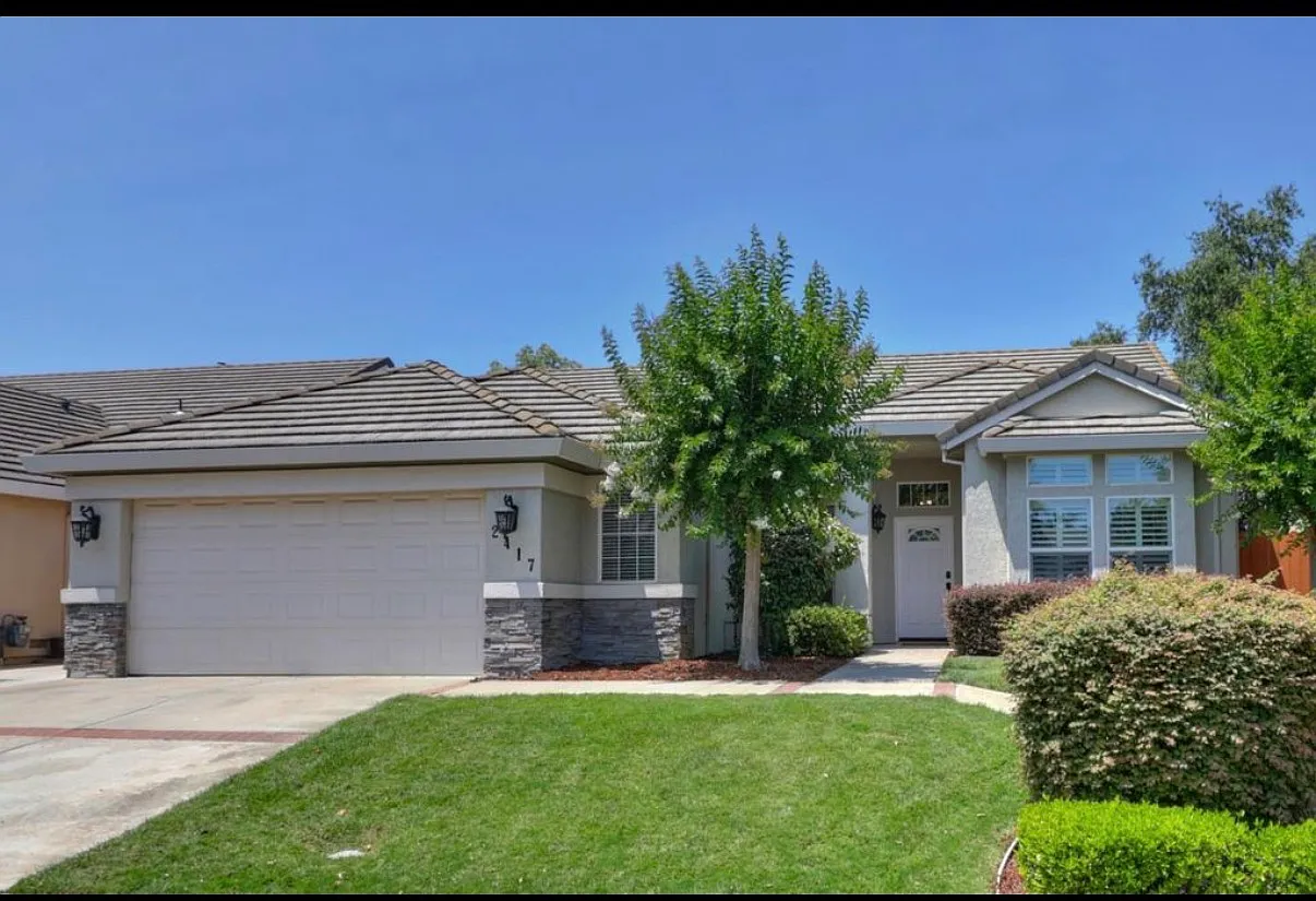2417 Konvalin Oaks Ln photo 1