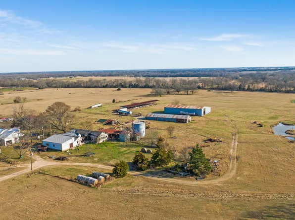 3052 Highway 82 E, Paris, TX 75462