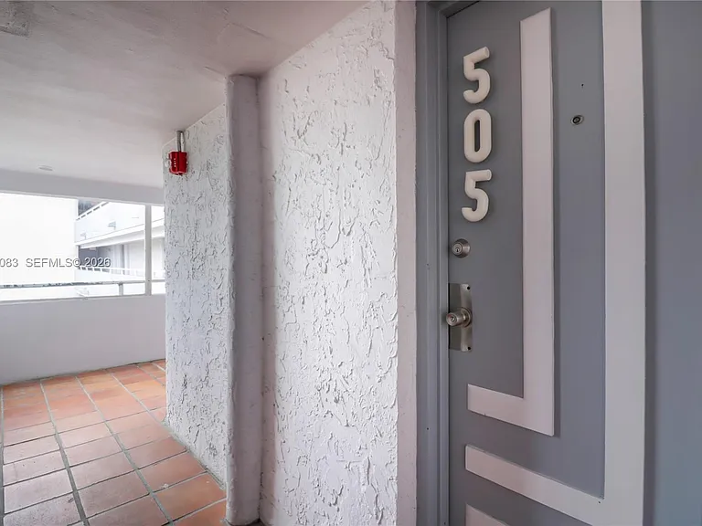 1650 NE 115th St #505 — Photo 3