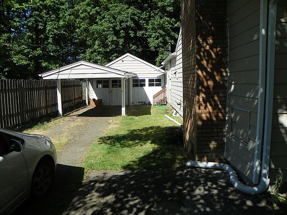 2nd image of 610 Park St