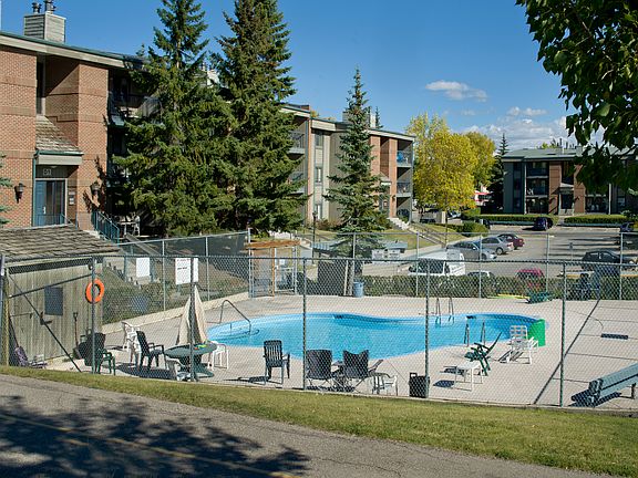 3rd image of 6651 Ranchview Dr NW #376824