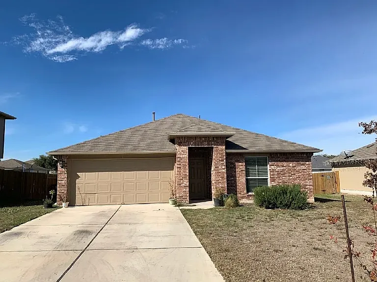 376 Musgrav — Photo 1