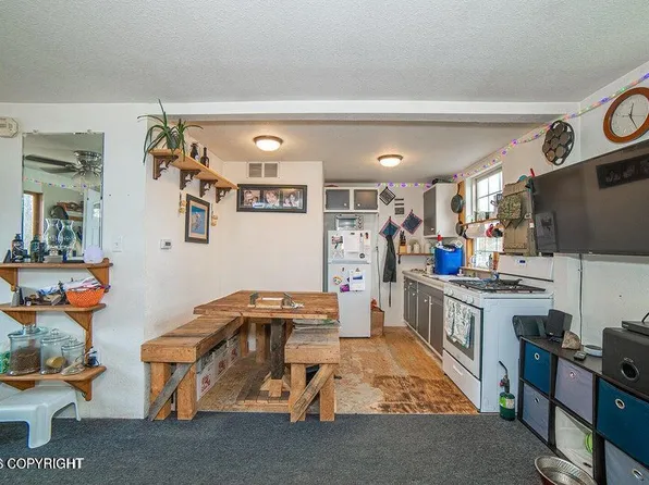 20296 E Caswell Lakes Rd, Wasilla, AK 99688