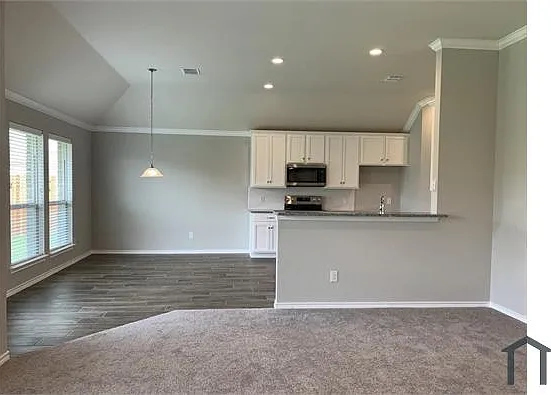 1925 Green Terrace Dr — Photo 5