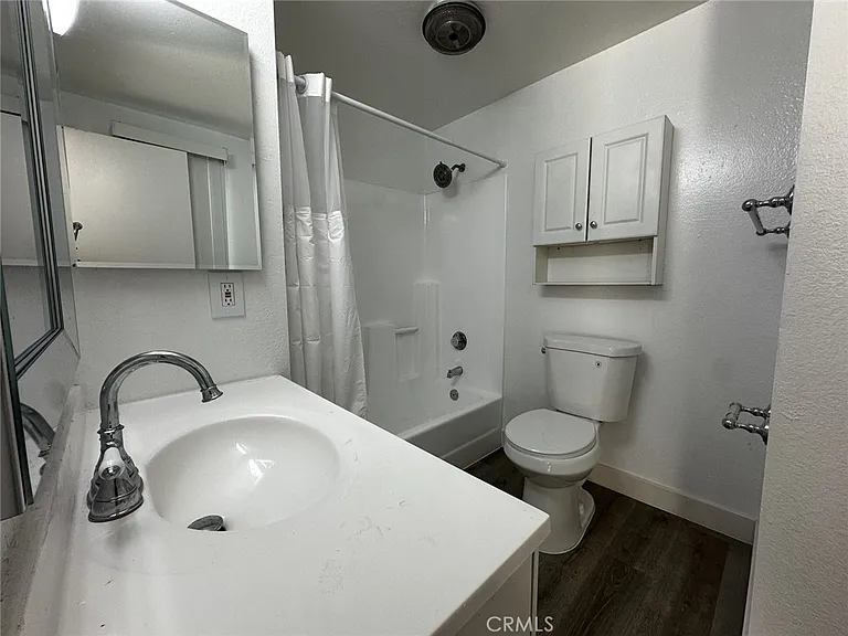 710 W Washington Ave — Photo 9