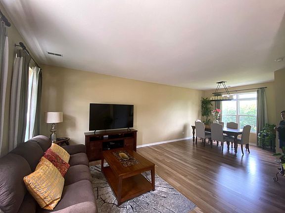 4th image of 7229 Bradley Dr