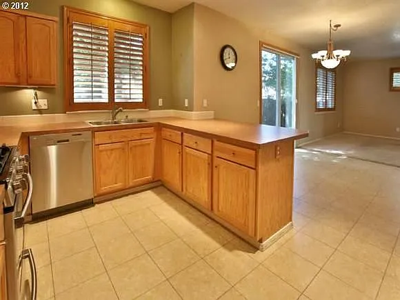 8360 SW Norfolk Ln — Photo 4
