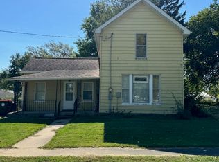 301 E 3rd St, Gridley, IL 61744