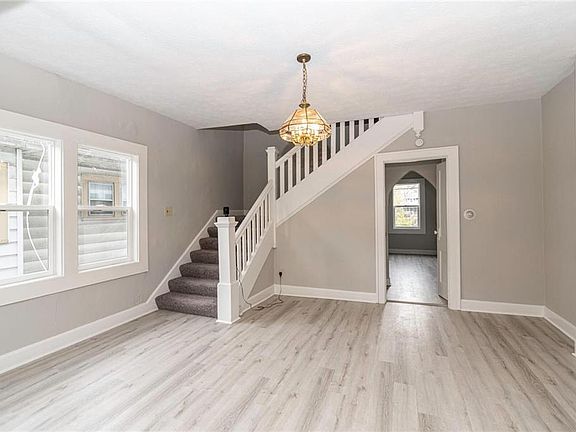 2nd image of 611 N Chester Ave