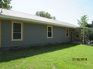 307 S Cherry St, Commerce, OK 74339