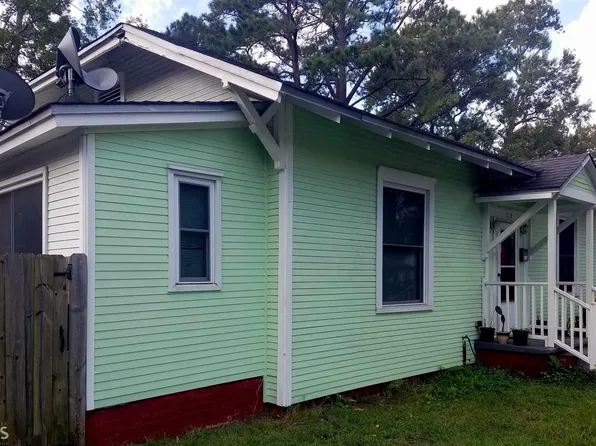 1019 Seiler Ave, Savannah, GA 31401