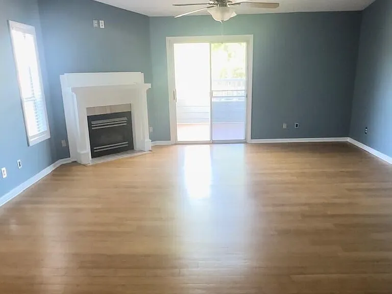 101 Breezewood Dr #A — Photo 5