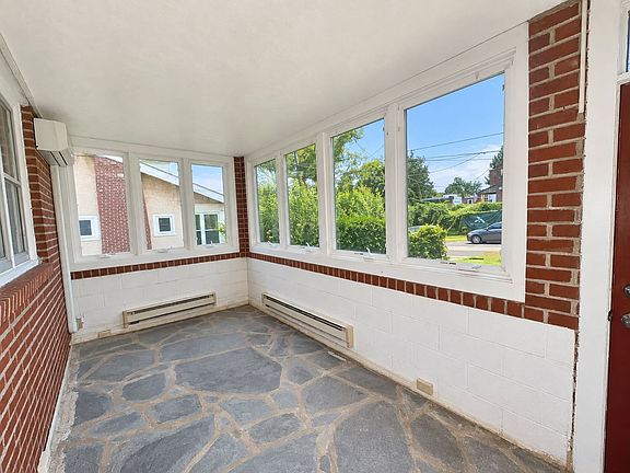 3rd image of 6797 Lawnton St