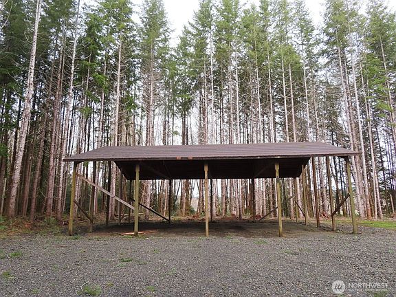 2nd image of 2431 N River Road