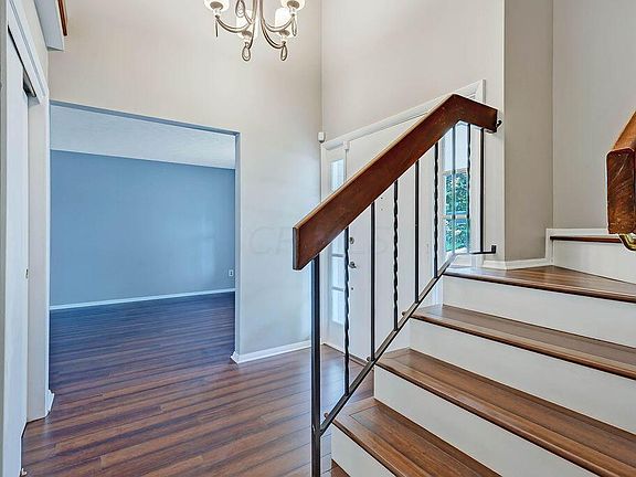 3rd image of 551 Theori Ave
