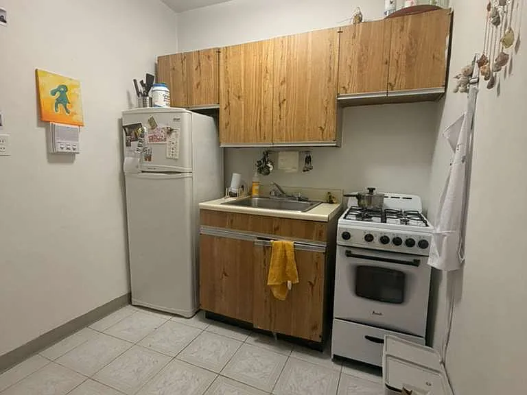 324 E 14th St #5-B — Photo 1