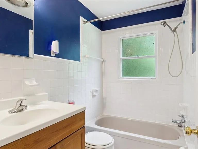 1682 Bridgeport Dr — Photo 12