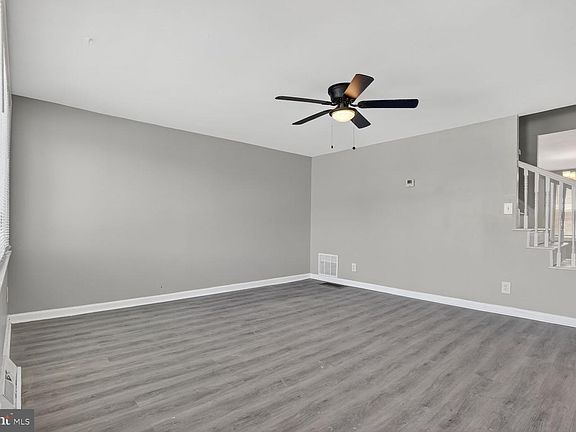 4th image of 5507 Whitby Rd