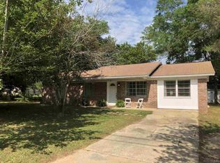 211 Santa Rosa Rd, Cantonment, FL 32533