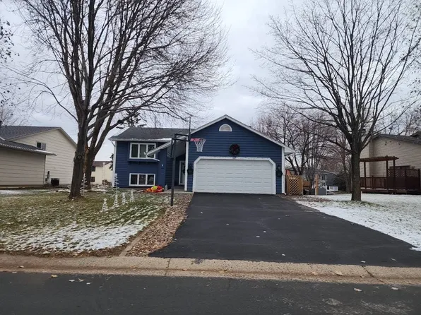 881 Curry Trl, Eagan, MN 55123