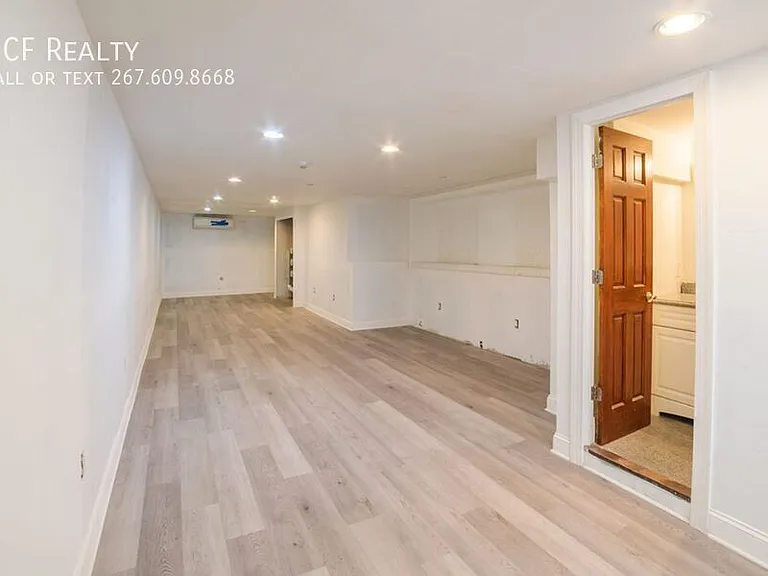 2504 S Broad St #COMMERCIAL — Photo 10