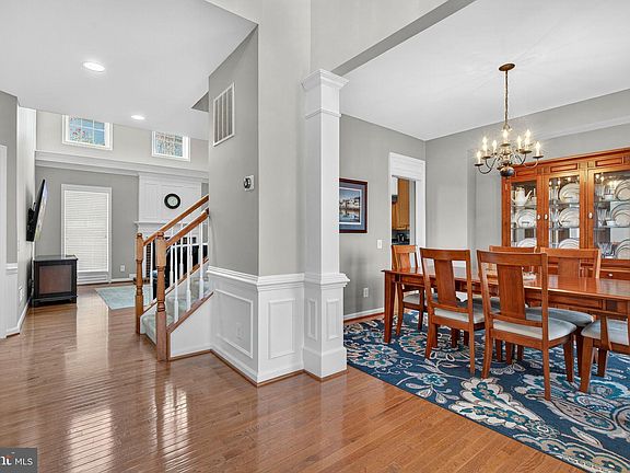 5th image of 7631 Movern Ln