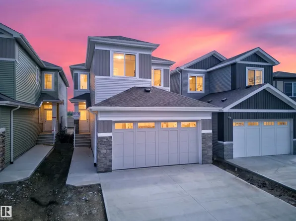 803 30th Ave NW, Edmonton, AB T6T 2V3