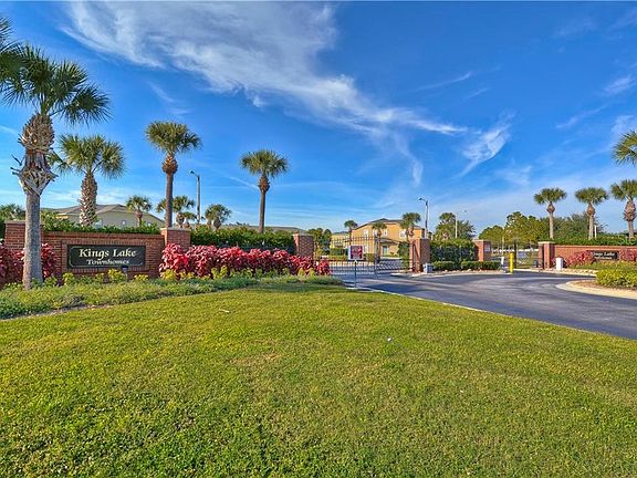 2nd image of 12821 Kings Crossing Dr