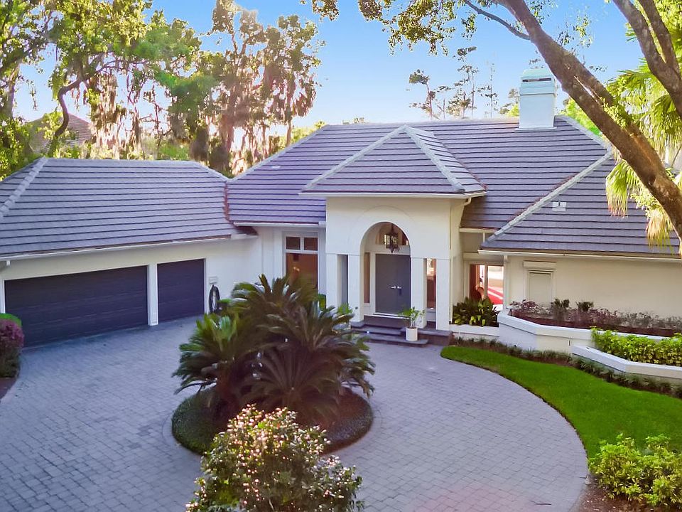 Front Entry- Driveway