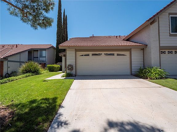 2nd image of 28811 Loretta Ln