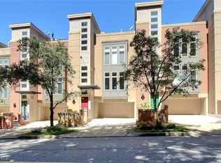 2339 Edgehill Rd, Cleveland, OH 44106