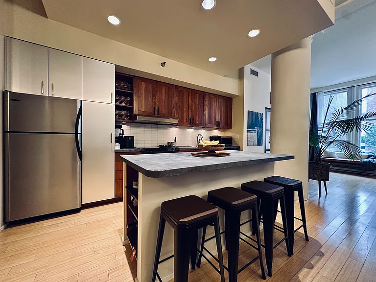 930 Penn Ave #6D — Photo 2