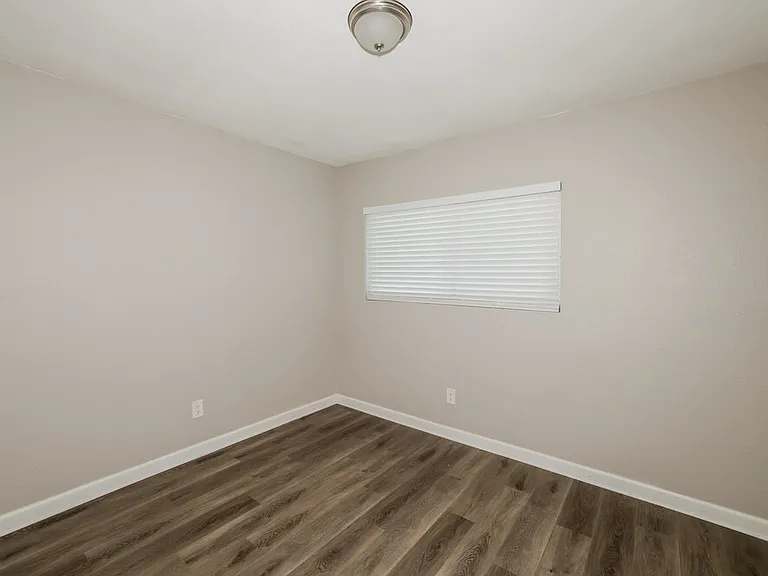 8737 W Bluefield Ave — Photo 14