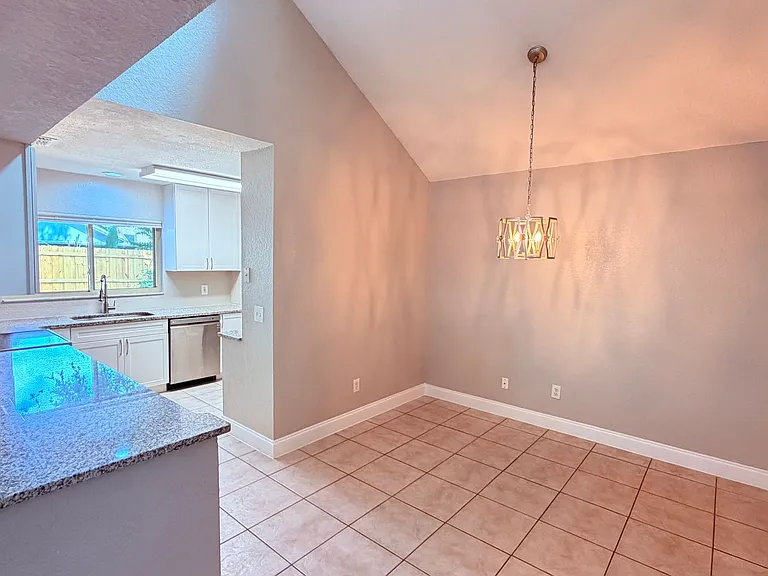 3640 S Saint Lucie Dr — Photo 36
