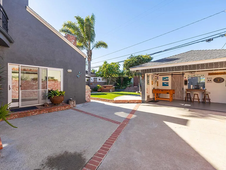 1605 Lynngrove Dr — Photo 34