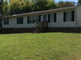 579 Grogan Rd, Woodruff, SC 29388