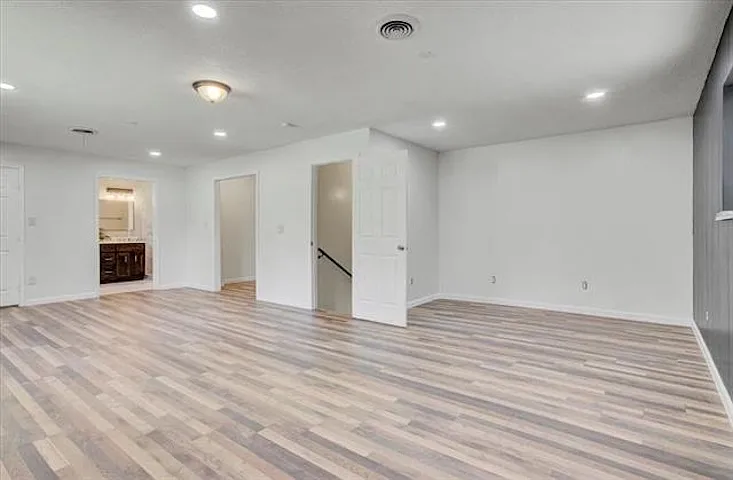 4327 McFarland Cir — Photo 4
