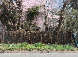 901 Fox Chase Rd, Rydal, PA 19046