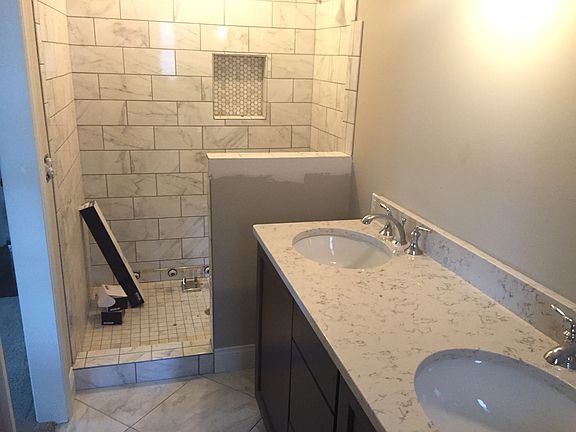 2nd image of 8173 Lancewood Ct