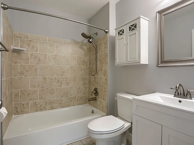 618 Milford Ct — Photo 19