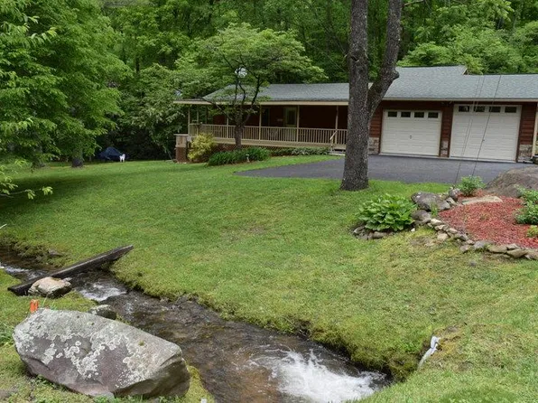 971 Gladdens Creek Rd, Robbinsville, NC 28771